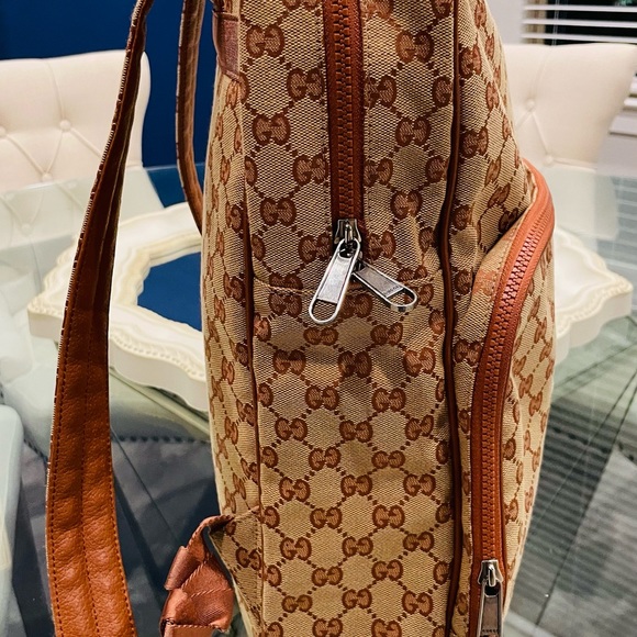 Gucci X MLB Net York Yankees Backpack in like new condition - Picture 4 of 7